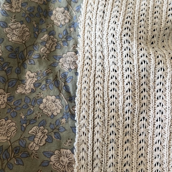 New Pol Patched Appliqué Hooded Top - Picture 10 of 12